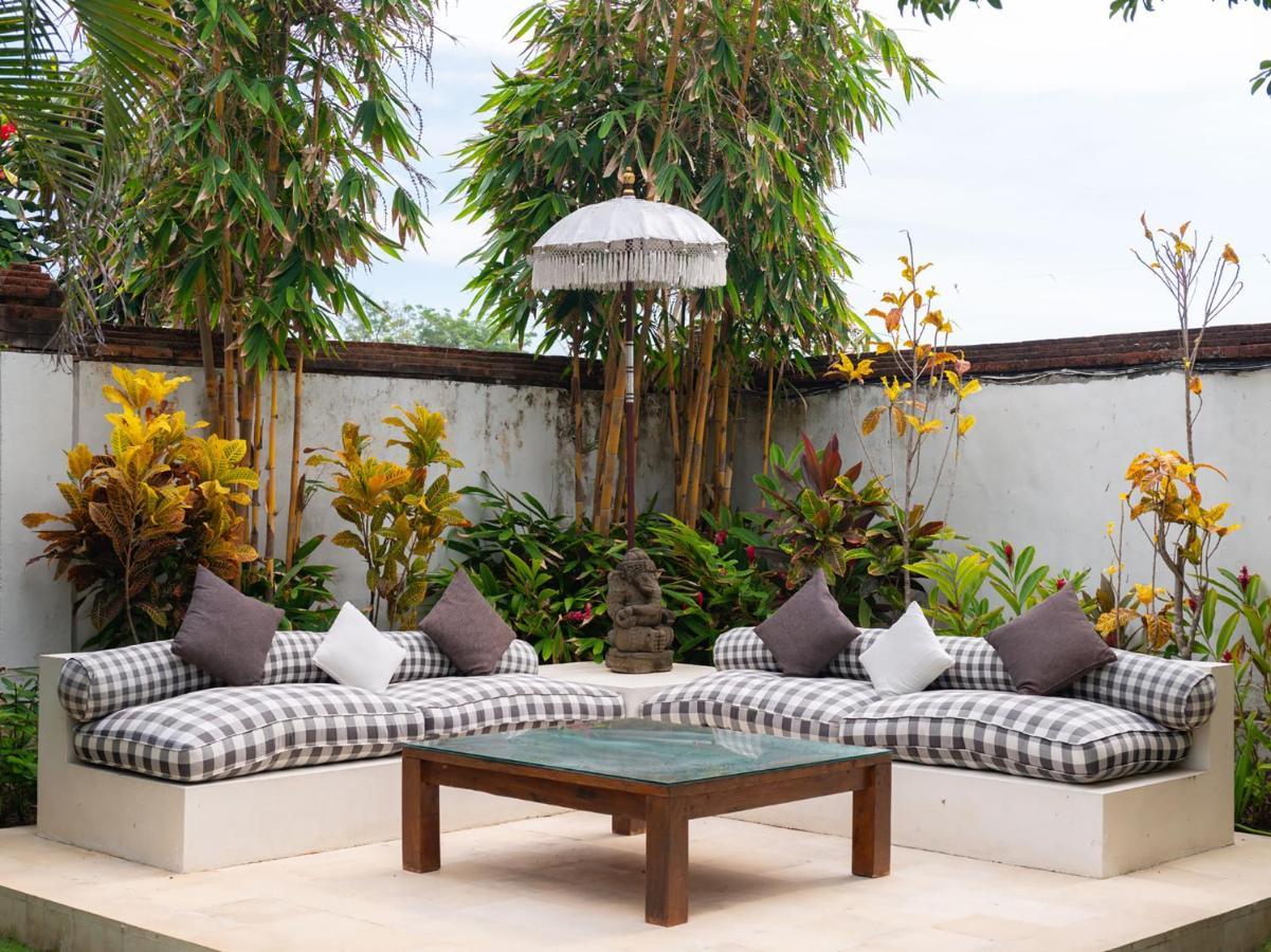 Majapahit Beach Villas By Nakula Ketewel Exterior photo