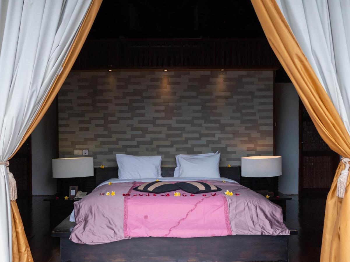 Majapahit Beach Villas By Nakula Ketewel Exterior photo