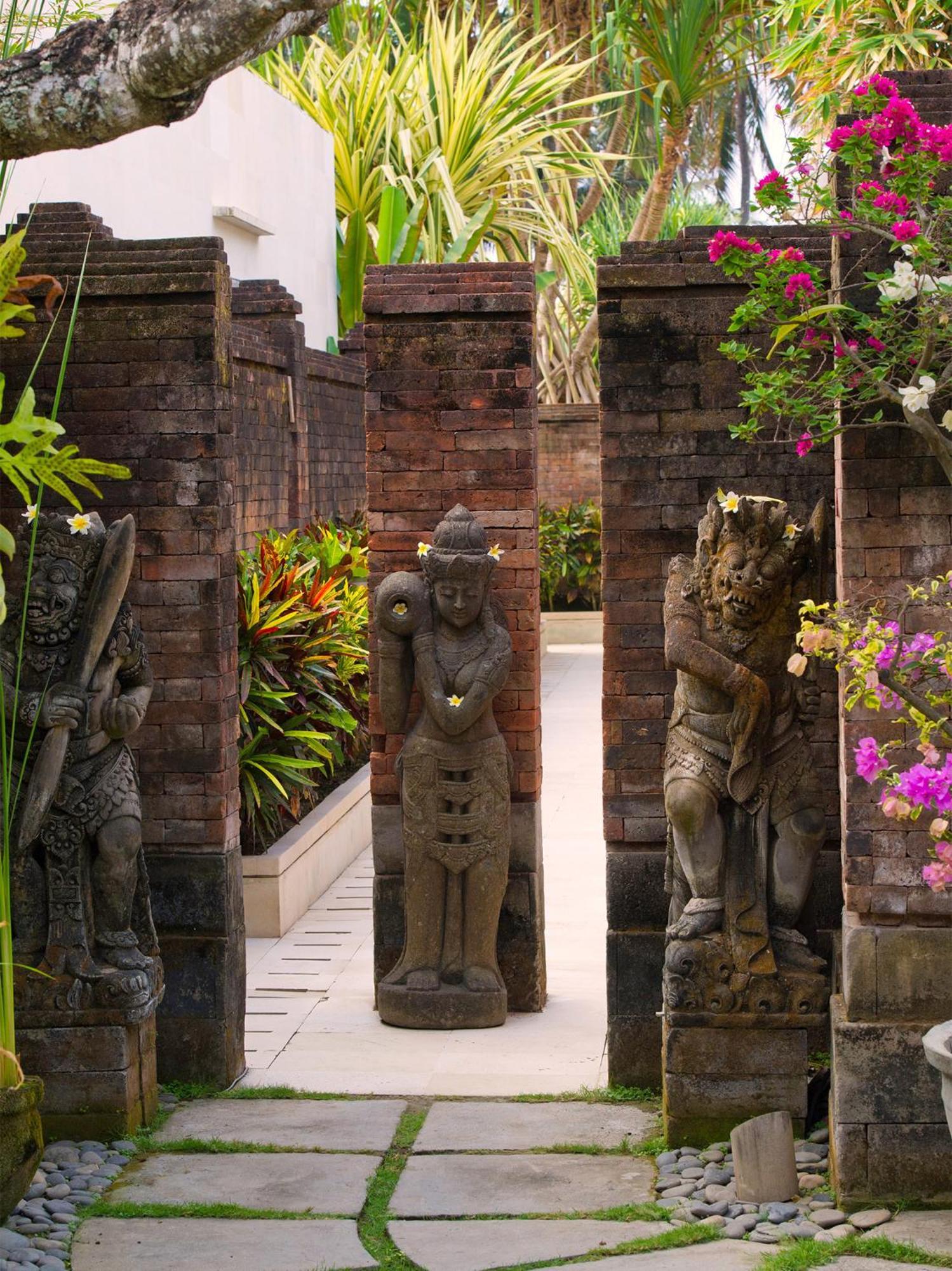 Majapahit Beach Villas By Nakula Ketewel Room photo