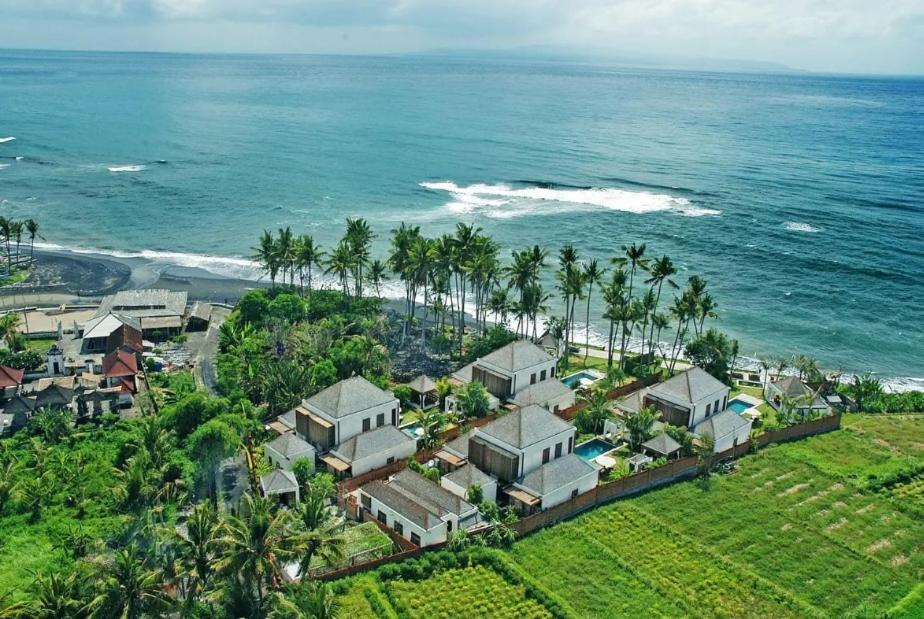 Majapahit Beach Villas By Nakula Ketewel Exterior photo