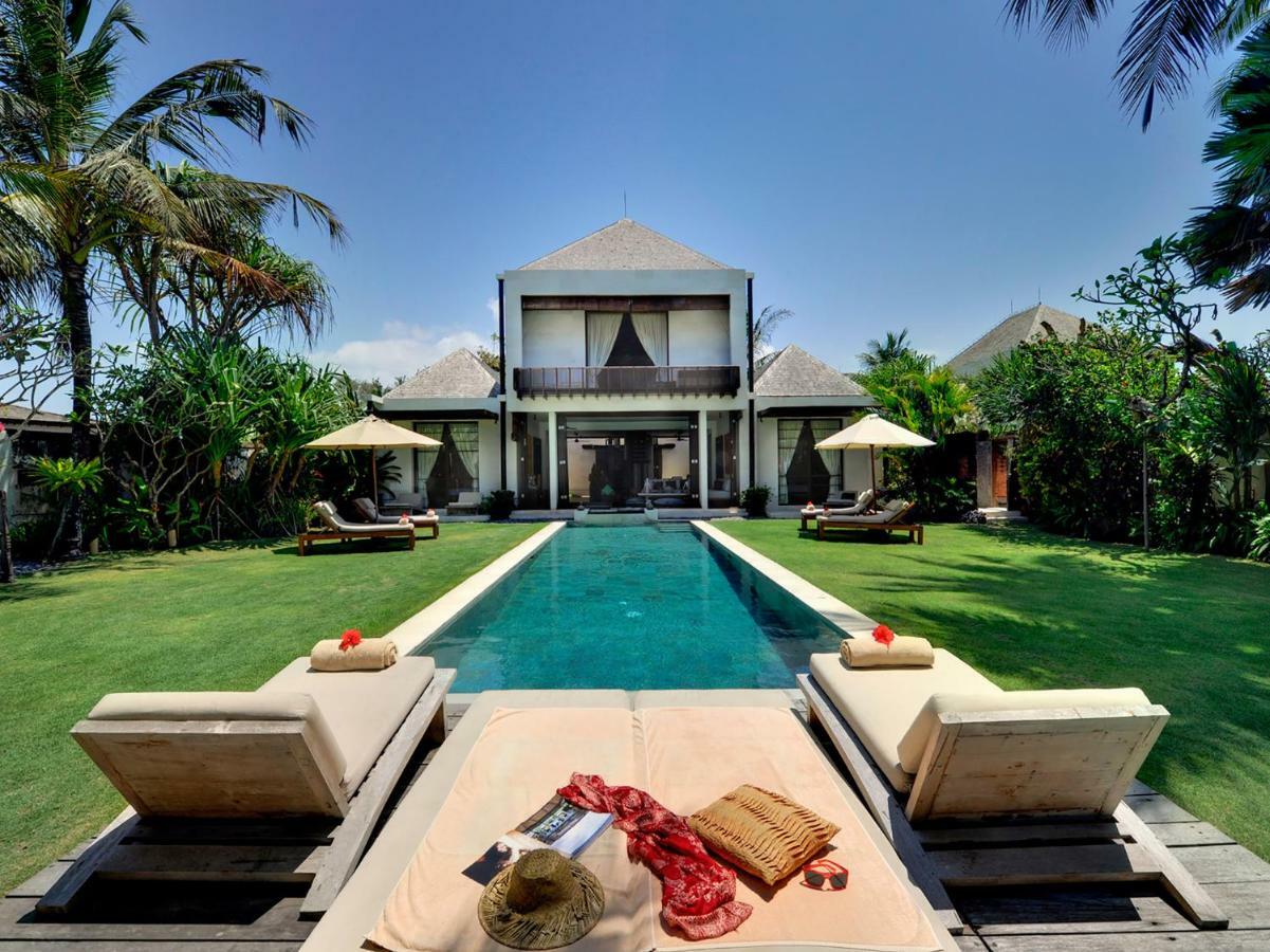 Majapahit Beach Villas By Nakula Ketewel Exterior photo